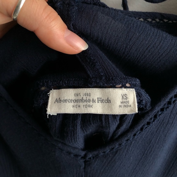 A&F Blouse - Picture 4 of 4